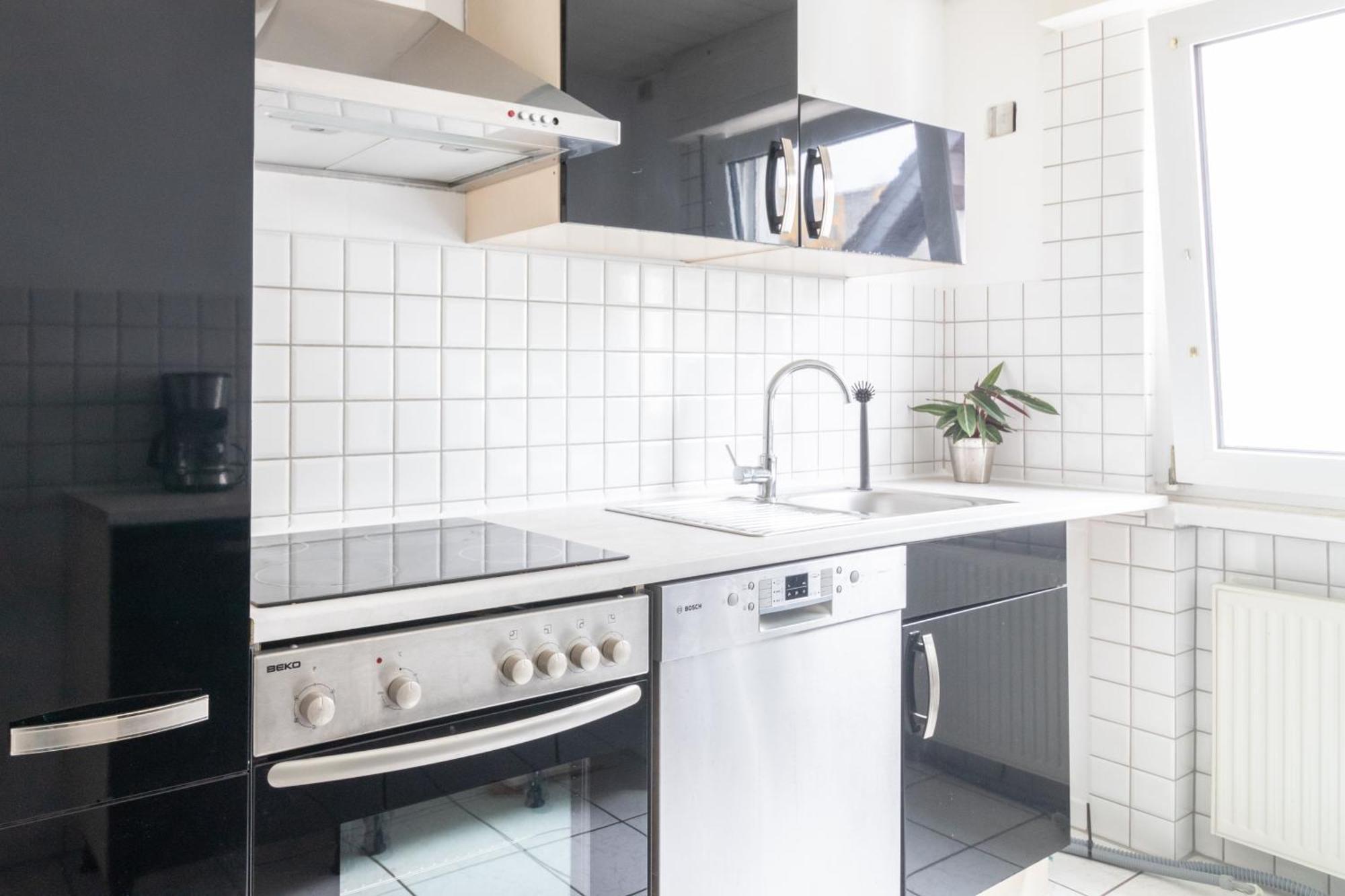 Ferienwohnung/Messewohnung Кьолн Екстериор снимка